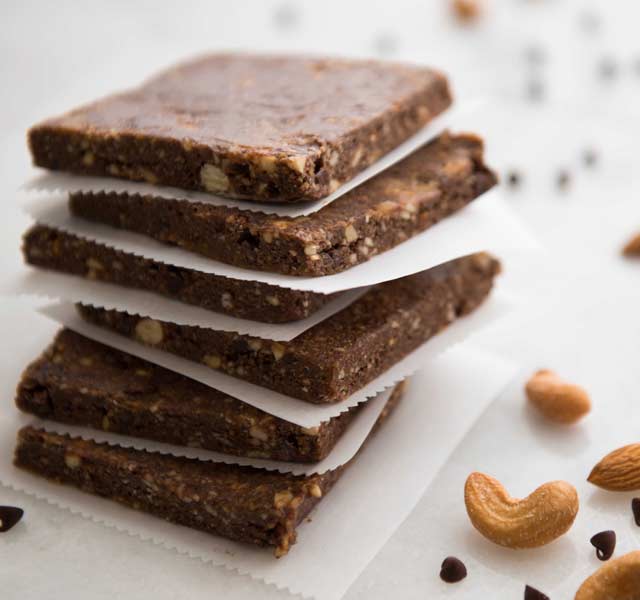 mint chocolate chip energy bars