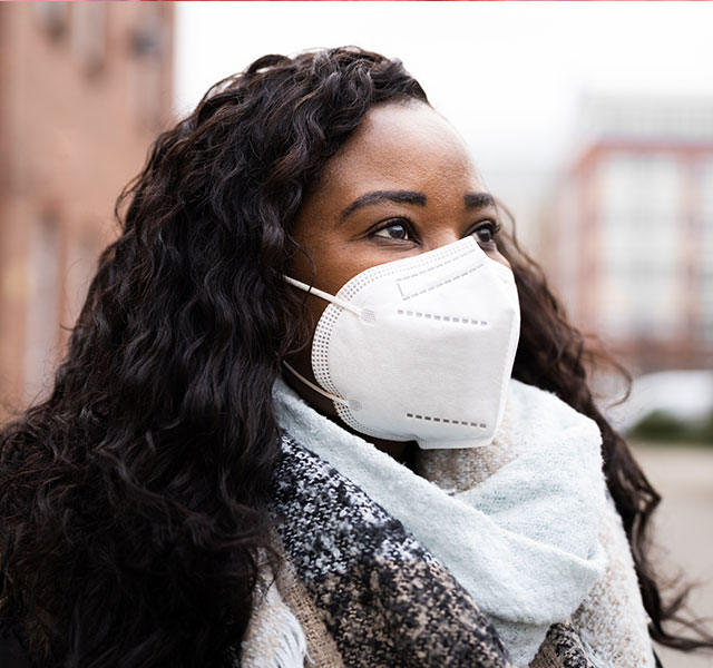 woman wearing face mask