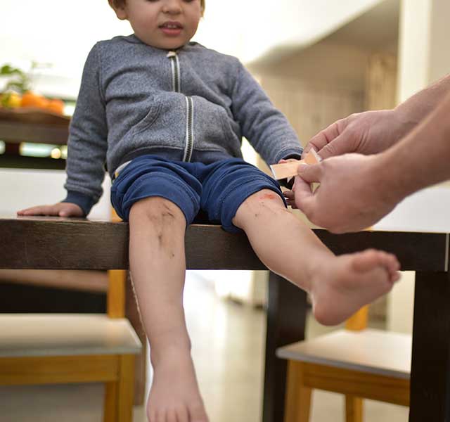 treating minor wounds