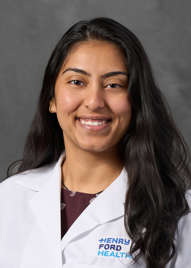 Headshot of Pooja Shirahatti, D.O.