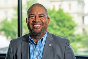 cataract-surgery-patient-michigan-senator-marshall-bullock