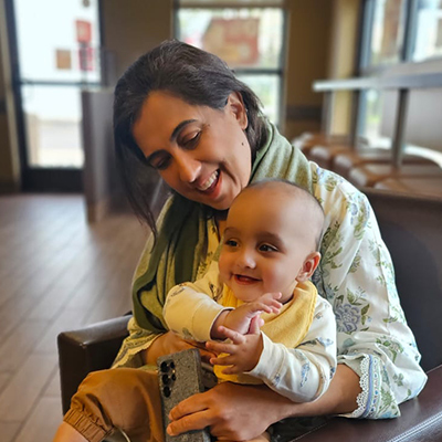 cardiology-patient-amber-holding-her-son