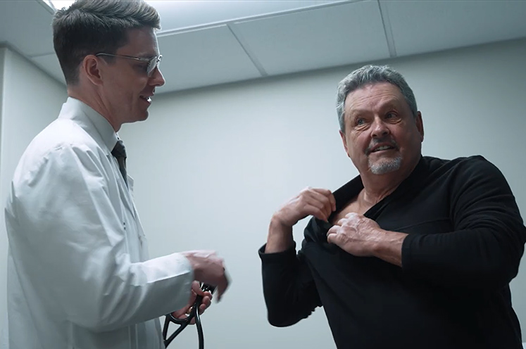 vascular surgery patient jeff with his doctor
